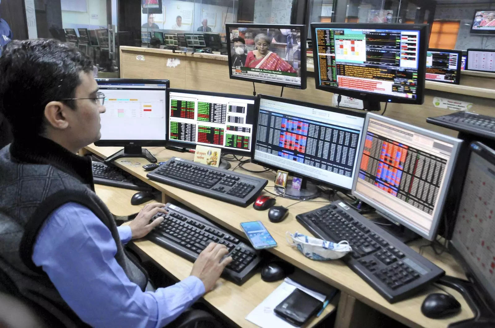 Biggest Stock Broker In India By Active Clients